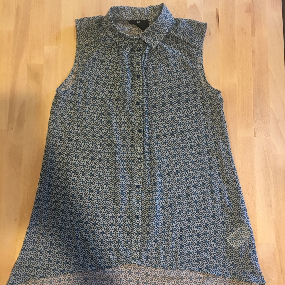 H & M Sleeveless Tunic